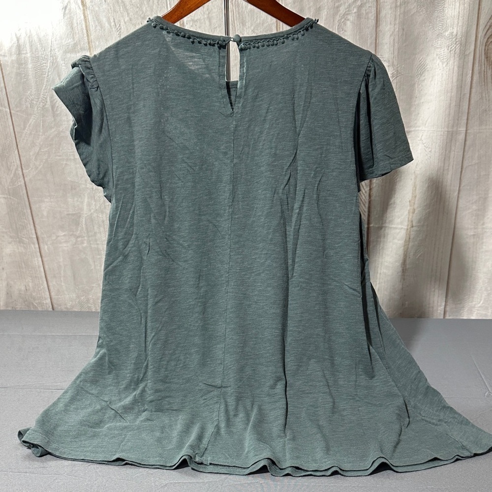 Lane Bryant Elegant Lace Trim Green Top - Picture 3 of 5